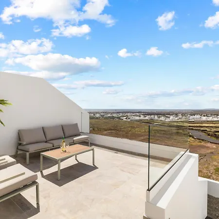 Infinity Views 1 By Escape Tahiche