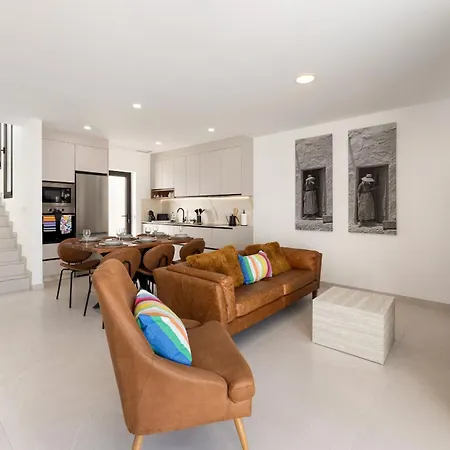 Infinity Views 1 By Escape Villa Tahiche