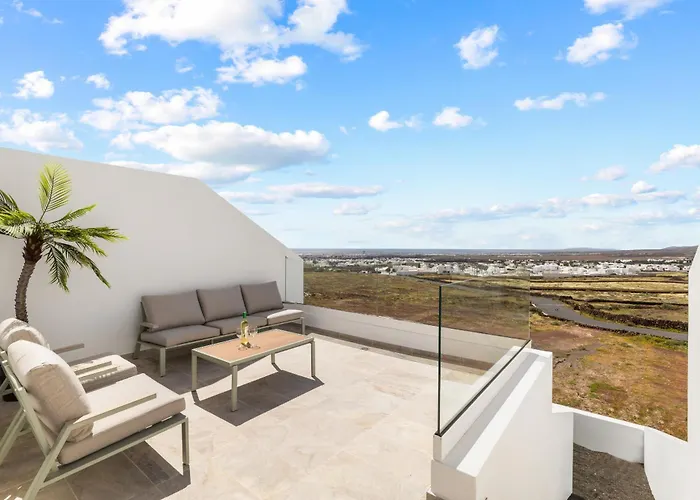 Infinity Views 1 By Escape Tahiche