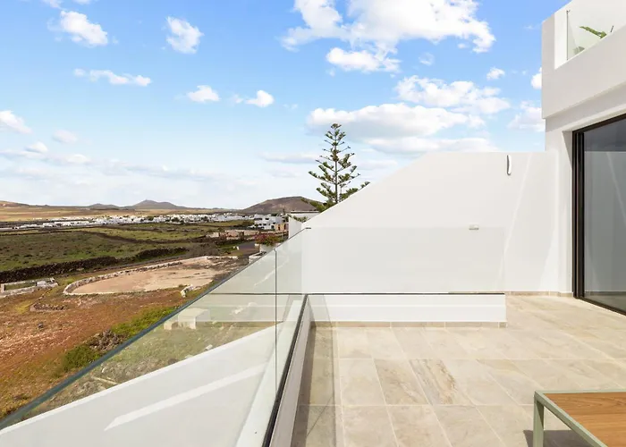 Infinity Views 1 By Escape Villa *